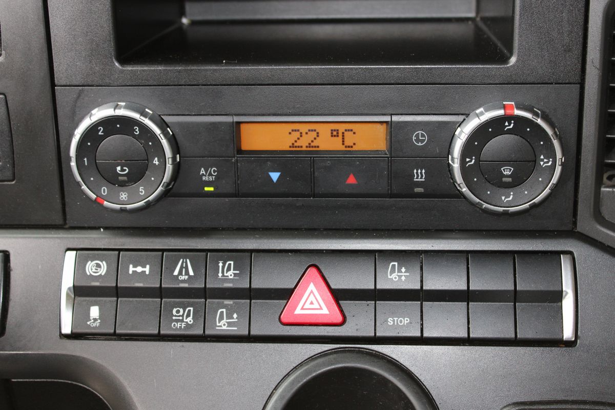 Mercedes-Benz Actros 1845